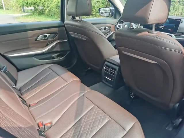 BMW BMW i3 2022 eDrive 35 L — Фото автомобиля 18