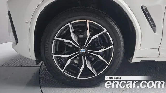 BMW X4 — Фото автомобиля 5