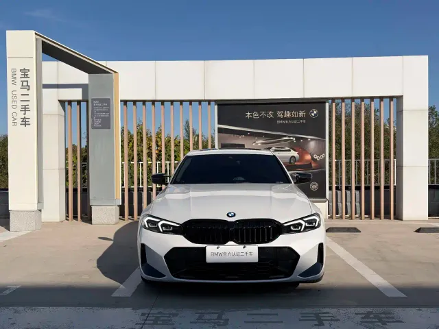 BMW 3 Series — Фото автомобиля 2