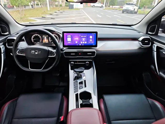 Geely Binyue — Фото автомобиля 3