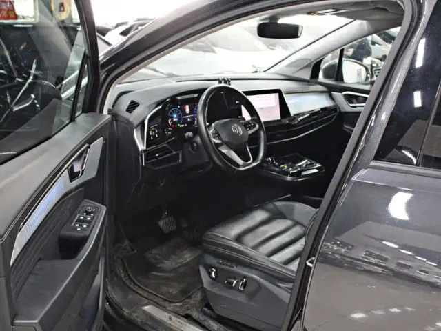Volkswagen Talagon — Фото автомобиля 4