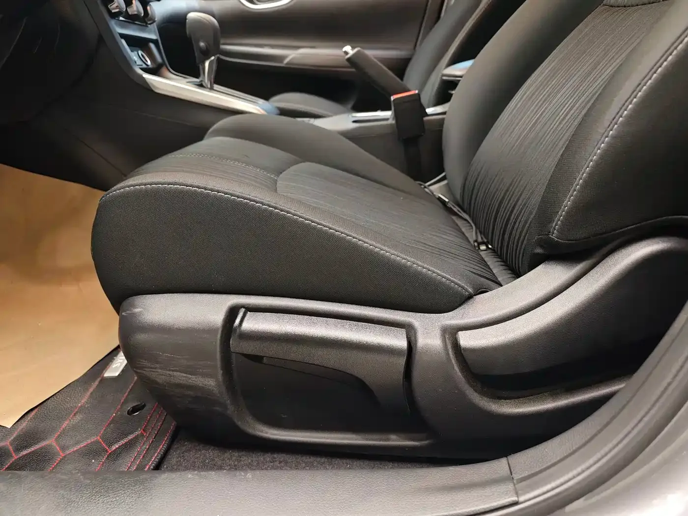 Nissan Sylphy 2022 Classic 1.6XE CVT Comfort Edition — Фото автомобиля 10
