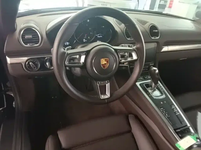 Porsche 718 — Фото автомобиля 6
