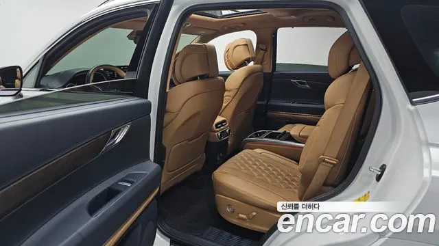 Genesis GV80 — Фото автомобиля 12