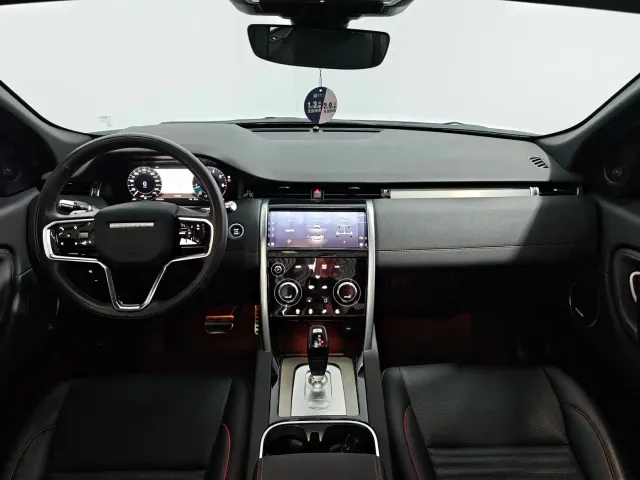 Land Rover Discovery Sport — Фото автомобиля 8