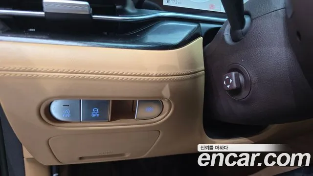 Genesis G90 Бензин 3.5 турбо AWD — Фото автомобиля 30