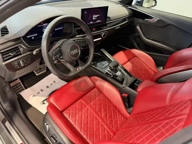Audi S4 — Фото автомобиля 3