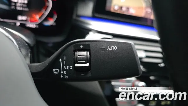 BMW 5 Series G30 — Фото автомобиля 28