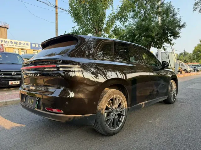 Leapmotor C10 — Фото автомобиля 7