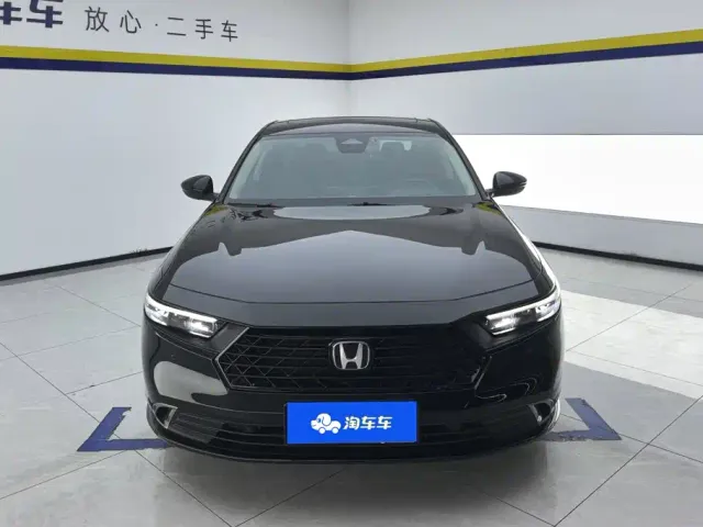 Honda Accord — Фото автомобиля 2