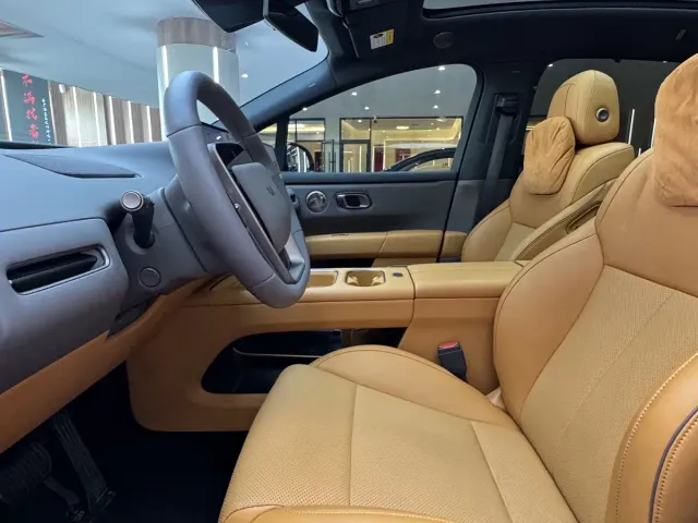Li Auto i6 — Фото автомобиля 11