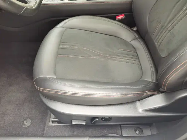 Ford Mondeo — Фото автомобиля 20