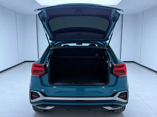 Audi Q2L — Фото автомобиля 23