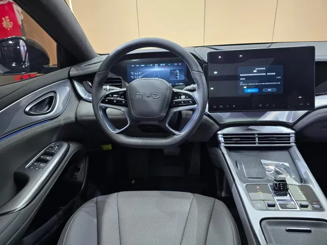 BYD Seal 07 DM-i — Фото автомобиля 10