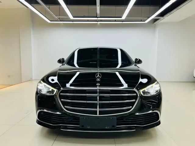 Mercedes-Benz S-Class — Фото автомобиля 2