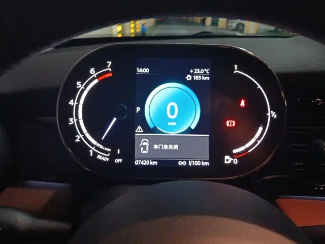 MINI Hatch — Фото автомобиля 14
