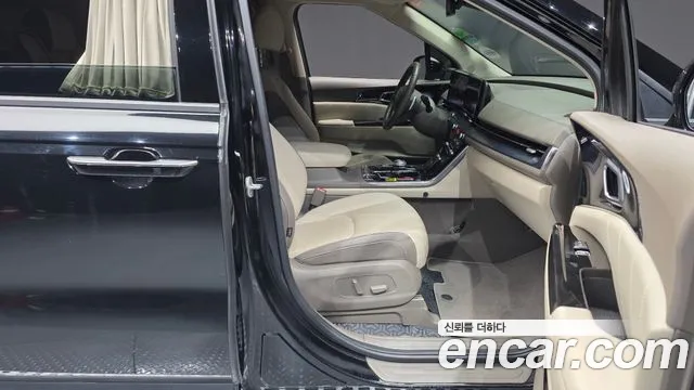 Kia Carnival 4th Gen — Фото автомобиля 11