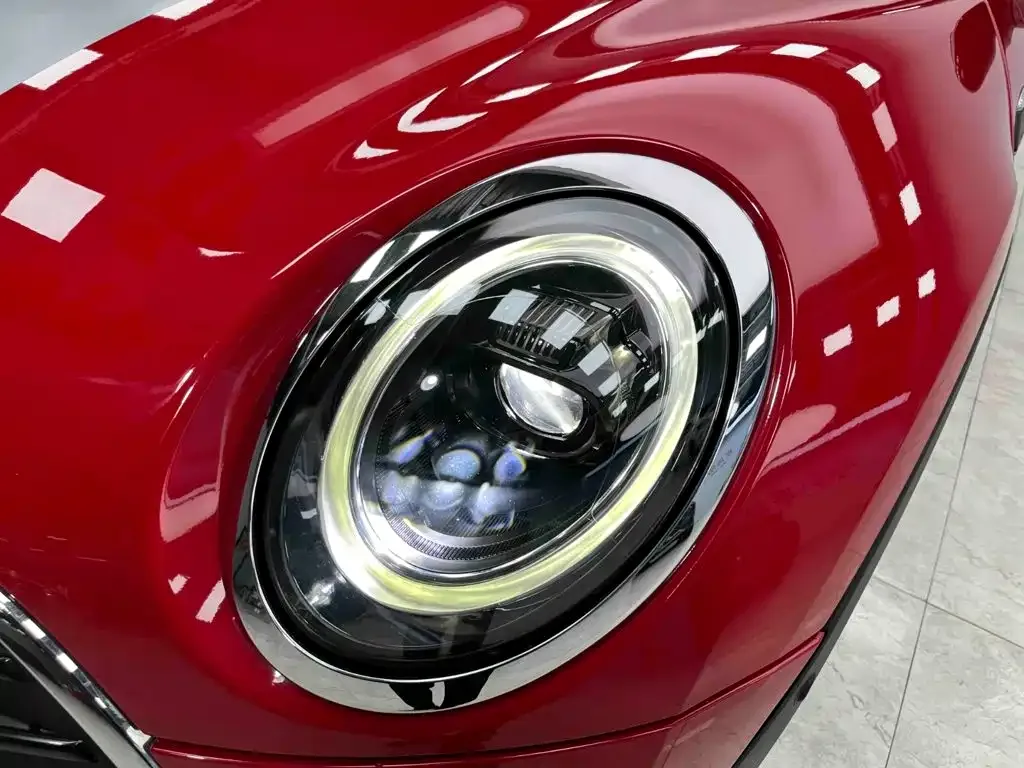 MINI MINI CLUBMAN 2022 1.5T COOPER Connoisseur — Фото автомобиля 22