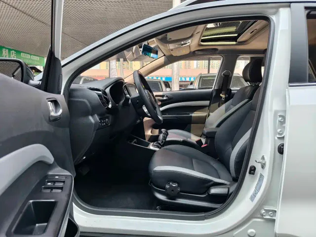 Kia KX1 — Фото автомобиля 9