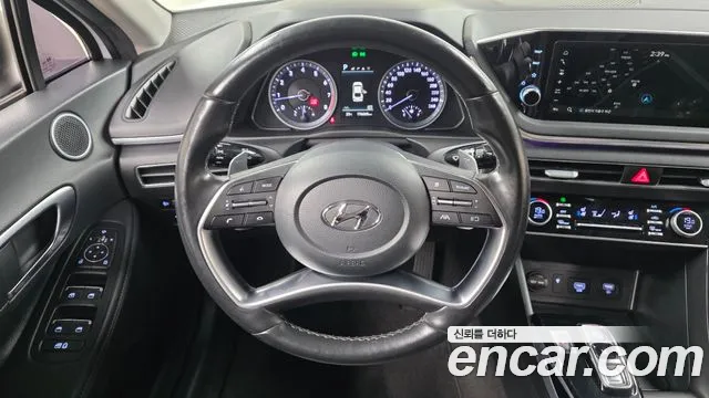 Hyundai Sonata — Фото автомобиля 19