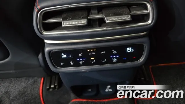 Genesis GV80 — Фото автомобиля 29