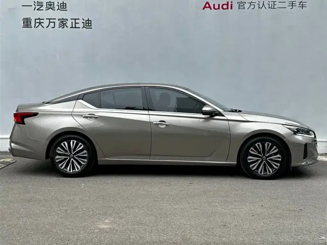 Nissan Teana — Фото автомобиля 4