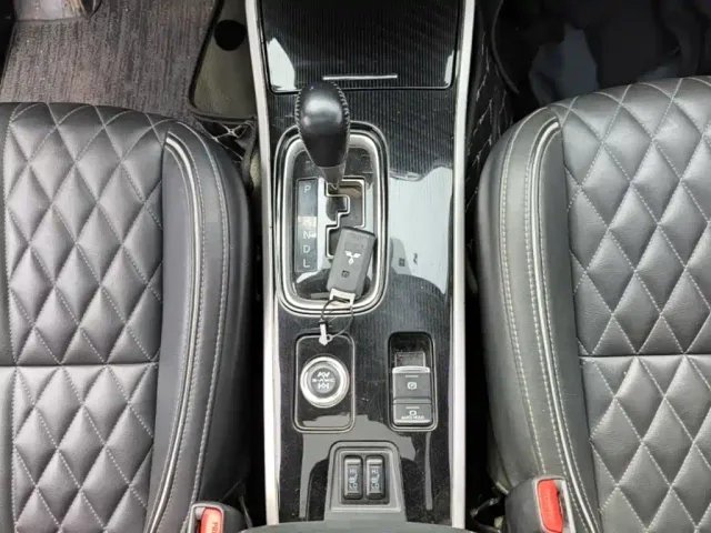 Mitsubishi Outlander — Фото автомобиля 13
