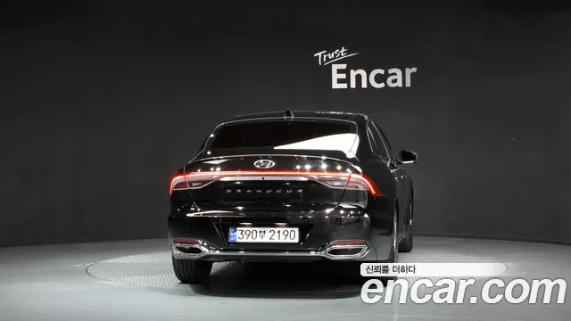 Hyundai Grandeur New — Фото автомобиля 4
