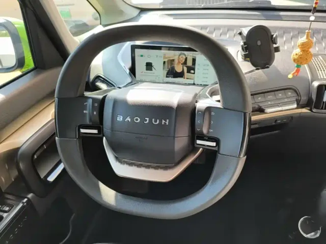 Baojun KiWi EV — Фото автомобиля 10
