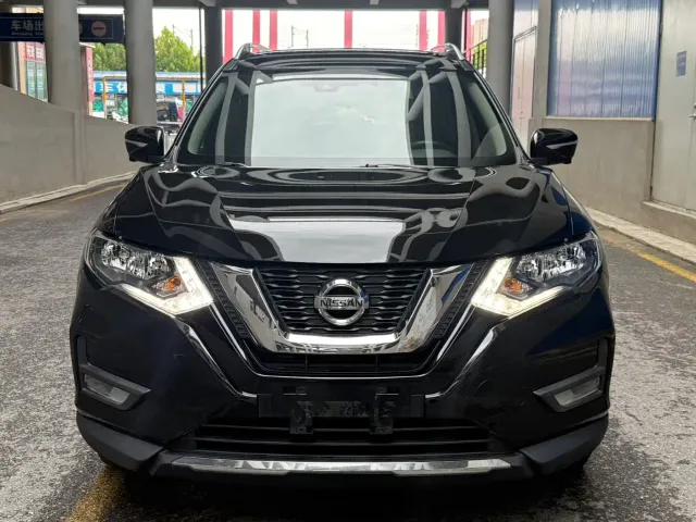 Nissan X-Trail — Фото автомобиля 2