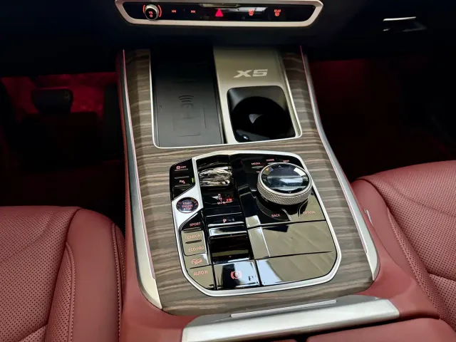 BMW X5 — Фото автомобиля 11