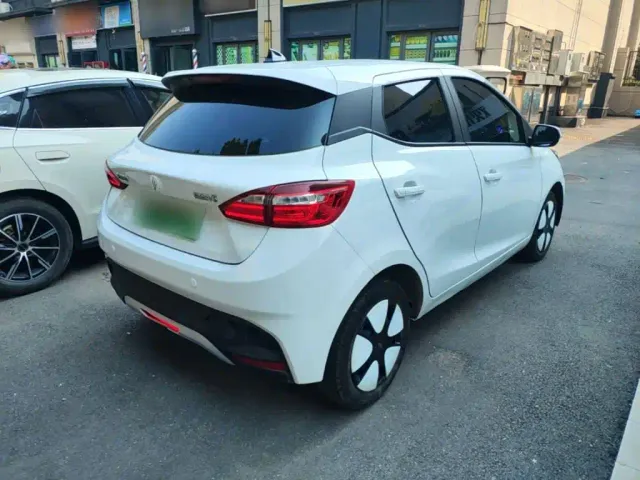 JMEV EV3 — Фото автомобиля 6