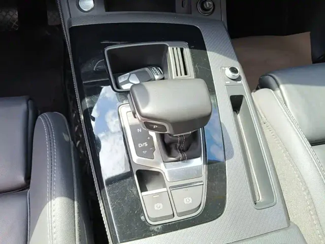 Audi Q5L — Фото автомобиля 13