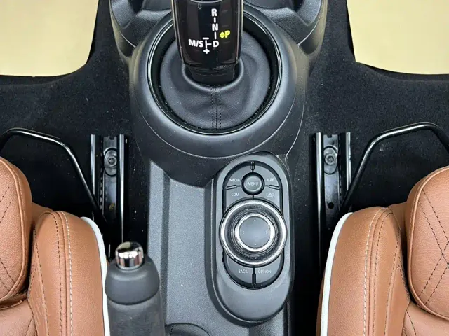 MINI Hatch — Фото автомобиля 17
