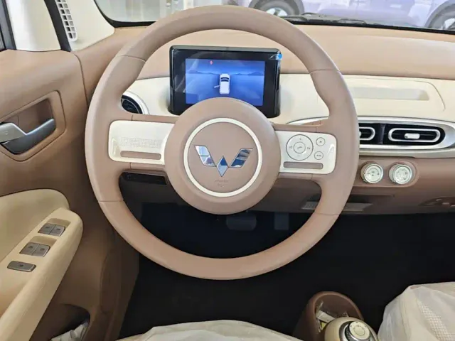 Wuling Hongguang Mini EV — Фото автомобиля 10
