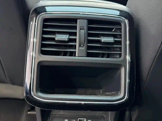 Volkswagen Passat — Фото автомобиля 11