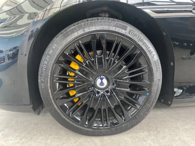 Denza Z9GT — Фото автомобиля 6