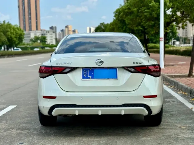 Nissan Sylphy — Фото автомобиля 7