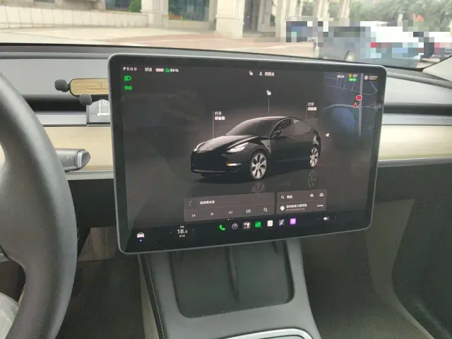 Tesla Model Y — Фото автомобиля 7