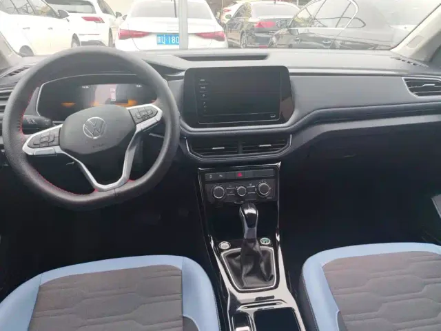 Volkswagen Tharu — Фото автомобиля 12