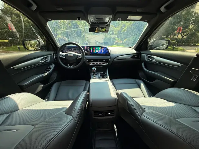 Cadillac CT5 — Фото автомобиля 10
