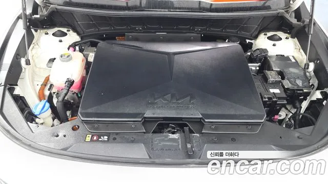 Kia Niro — Фото автомобиля 9