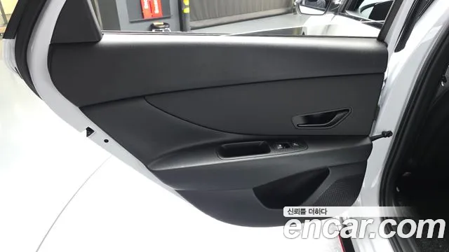 Hyundai Avante CN7 — Фото автомобиля 14