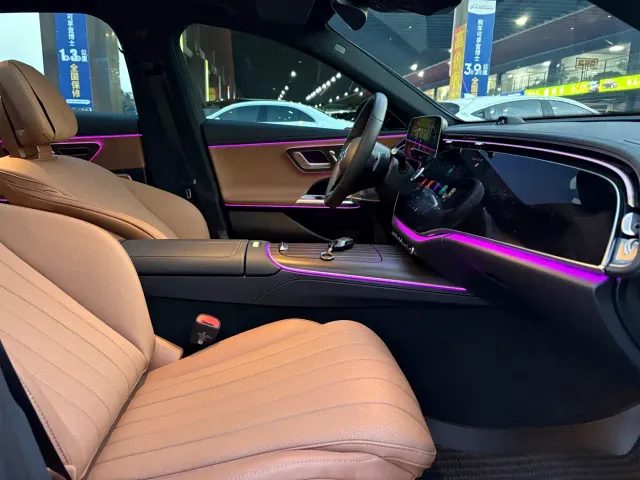 Mercedes-Benz E-Class — Фото автомобиля 13