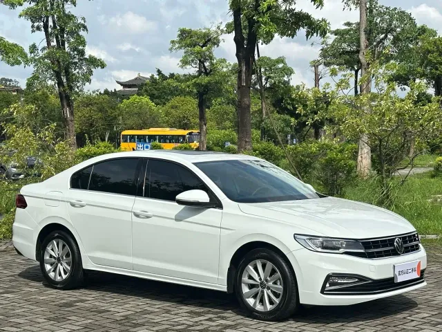 Volkswagen Bora — Фото автомобиля 3
