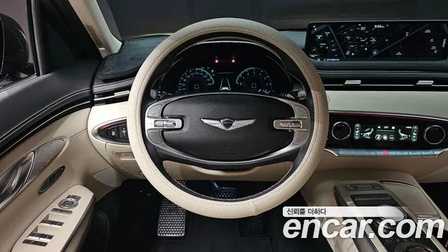 Genesis GV70 — Фото автомобиля 18