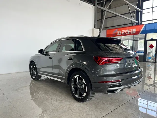 Audi Q3 — Фото автомобиля 15