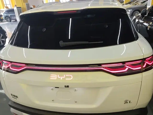 BYD Song L DM-i — Фото автомобиля 5