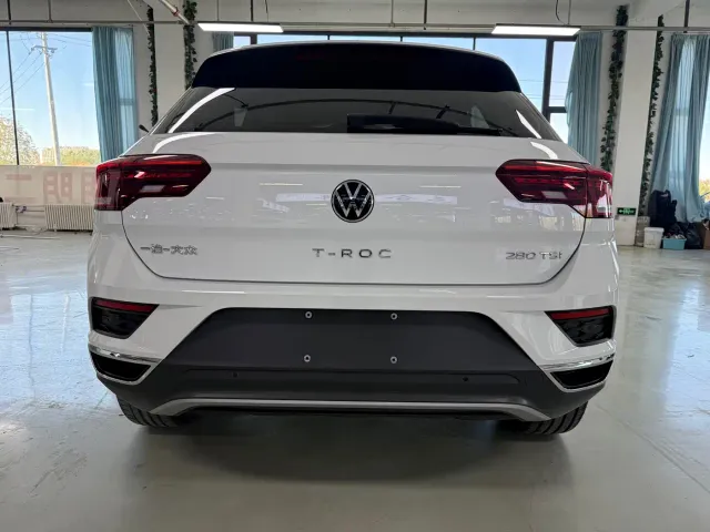 Volkswagen T-Roc — Фото автомобиля 5