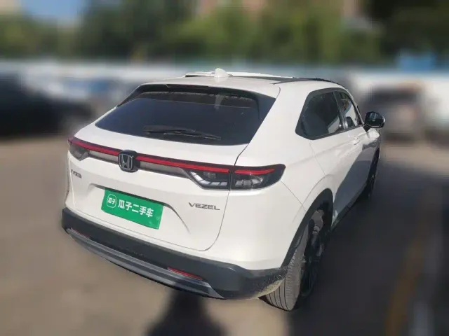 Honda Vezel — Фото автомобиля 4